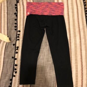 SOLD Crop Leggings!